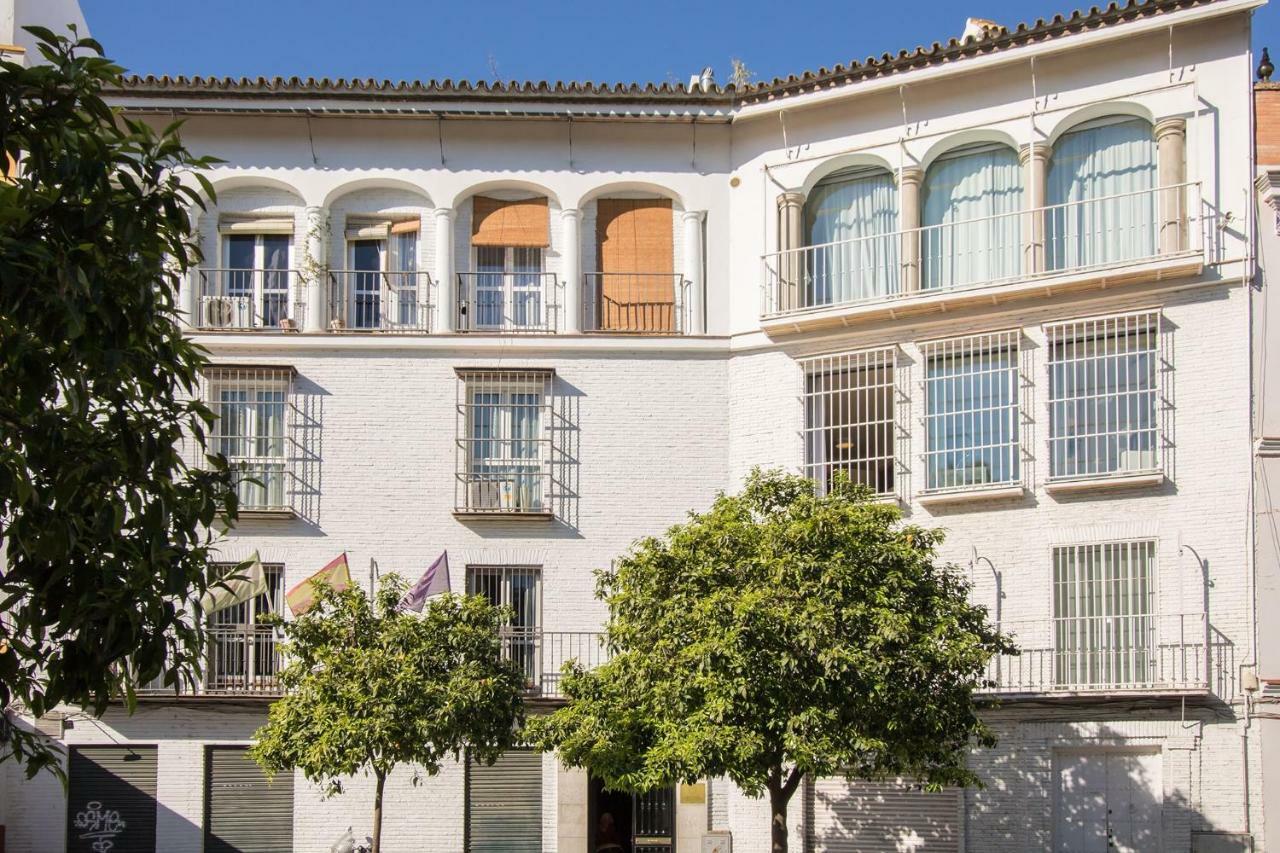 Betis Deluxe Riverside Севилья Экстерьер фото