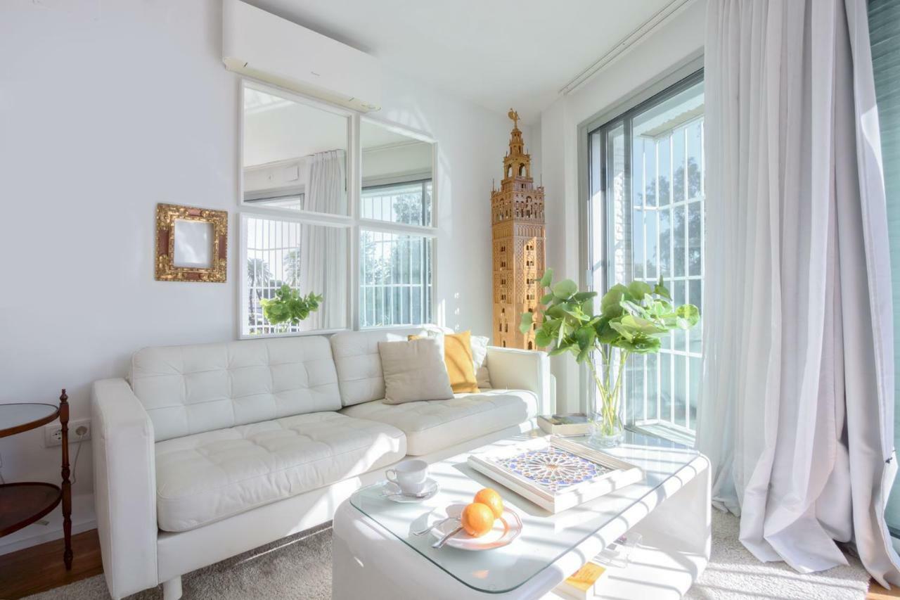 Betis Deluxe Riverside Севилья Экстерьер фото